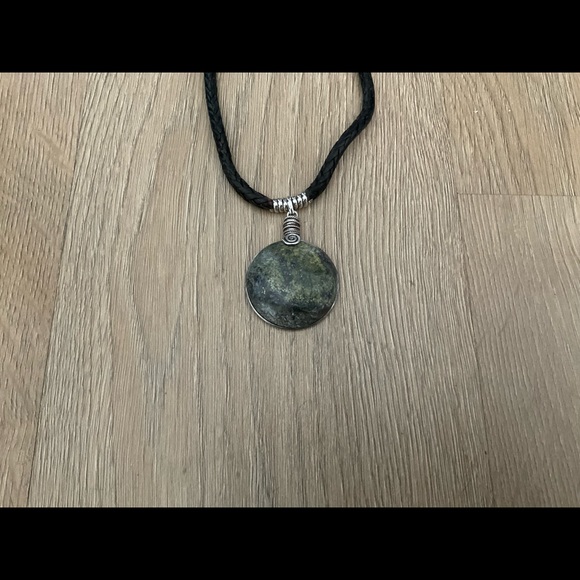 One of a kind,silver and green torques necklace, special string tecnique - Picture 2 of 3